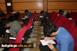 بازدید دکتر هاشمی از نحوه برگزاری امتحانات پردیس شهید ایزدپناه 3