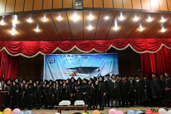 جشن دانش آموختگی دانشجو معلمان ورودی سال 93 دانشگاه فرهنگیان برگزار گردید 9