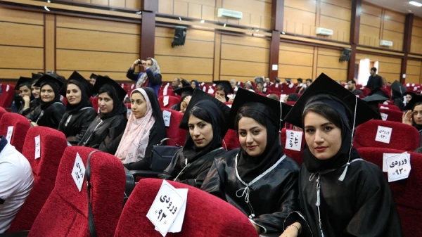 گزارش تصویر جشن دانش آموختگی دانشجو معلمان ورودی سال 1393 دانشگاه فرهنگیان 6