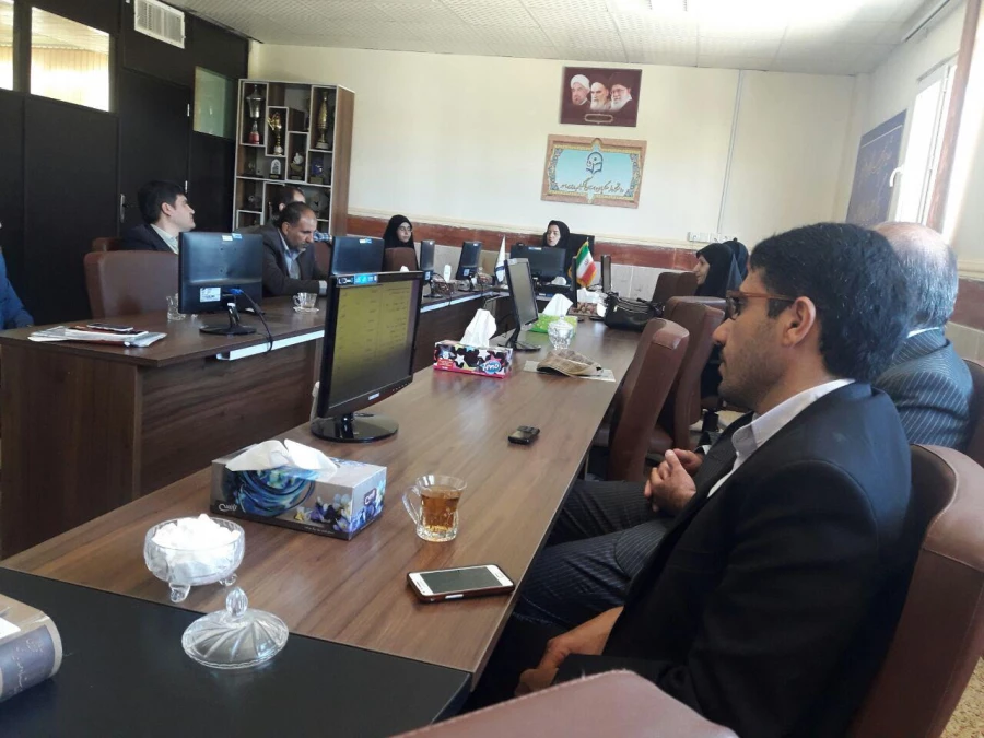 کارگاه آموزشی بررسی بحران های زیست محیطی ایران برگزار گردید 3