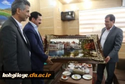 دیدار دکتر خاکی با استاندار کهگیلویه و بویراحمد
لزوم استفاده ازهمه ظرفیتهای استان برای ساماندهی فضاهای آموزشی دانشگاه فرهنگیان/حمایت همه جانبه استاندار کهگیلویه وبویراحمد از دانشگاه فرهنگیان 2