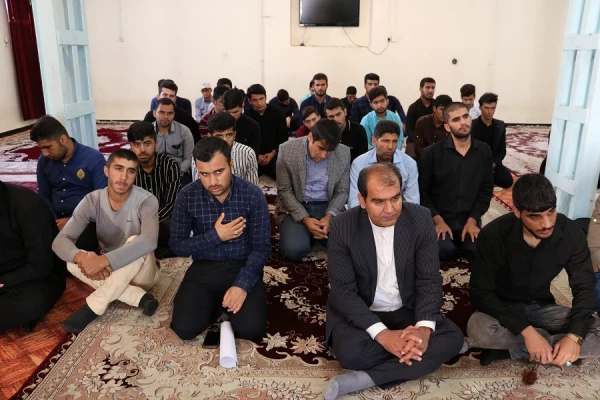 برگزاری مراسم ششمین روز شهادت امام حسین (ع) و گرامیداشت هفته دفاع مقدس 8