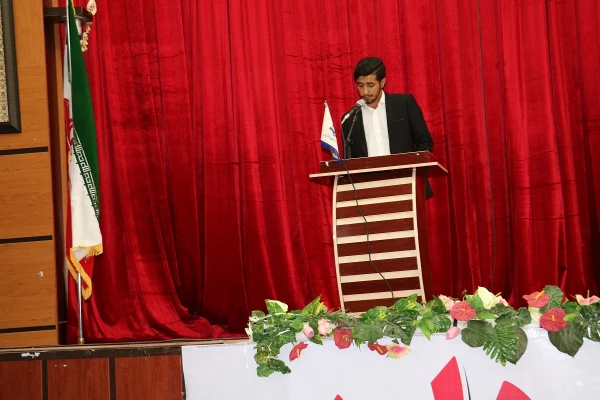 به همت تشکل انجمن اسلامی پردیس شهید ایزدپناه برگزار گردید:
رسالت تشکل های دانشجویی بعد از انقلاب اسلامی 2