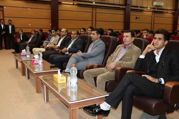 به همت تشکل انجمن اسلامی پردیس شهید ایزدپناه برگزار گردید:
رسالت تشکل های دانشجویی بعد از انقلاب اسلامی 4