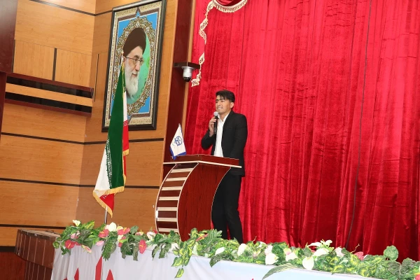 به همت تشکل انجمن اسلامی پردیس شهید ایزدپناه برگزار گردید:
رسالت تشکل های دانشجویی بعد از انقلاب اسلامی 15