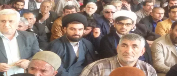 در سخنرانی پیش از خطبه های نماز جمعه این هفته یاسوج:

بیان جایگاه و اهمیت دانشگاه فرهنگیان توسط حجت الاسلام والمسلمین موسوی نسب 2