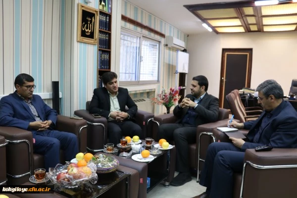 دیدارمدیر امورپردیس های استانی دانشگاه فرهنگیان با مدیرکل صدا و سیمای مرکز استان 2