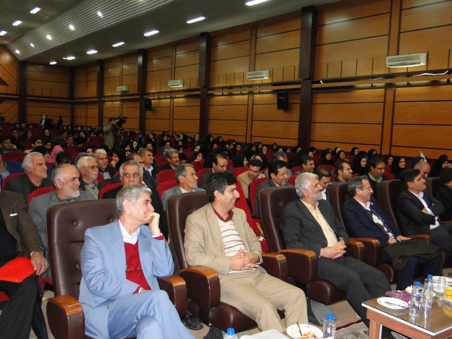 در همایش ملی از ۳۱ جلد تاریخ تربیت معلم در کشور رونمایی می شود پنجاه دومین سال تاسیس تربیت معلم در کهگیلویه وبویراحمد برگزار شد