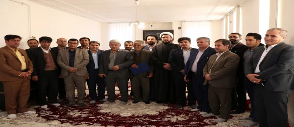 دیدار دانشگاهیان یاسوج با خانواده شهید ایزدپناه 2