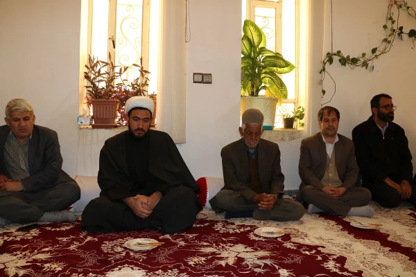 دیدار دانشگاهیان یاسوج با خانواده شهید ایزدپناه 5