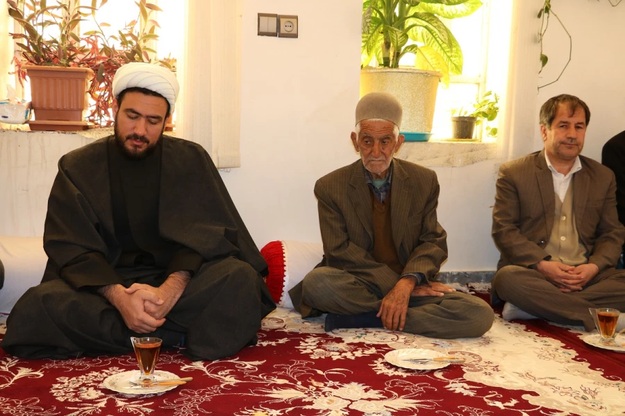 دیدار دانشگاهیان یاسوج با خانواده شهید ایزدپناه 7