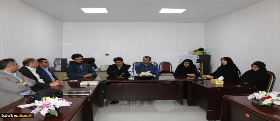 به مناسبت ولادت حضرت فاطمه زهرا (س) و بزرگداشت روز زن

تجلیل از کارکنان پردیس کوثر 2