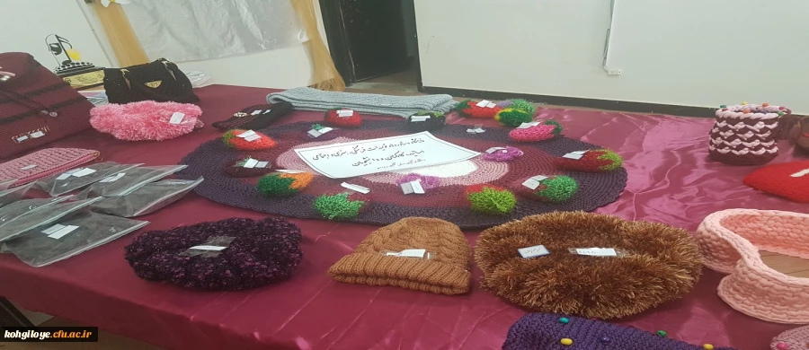 برگزاری نمایشگاه دستاوردها و تولیدات فرهنگی هنری در پردیس کوثر 3