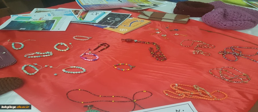 برگزاری نمایشگاه دستاوردها و تولیدات فرهنگی هنری در پردیس کوثر 8