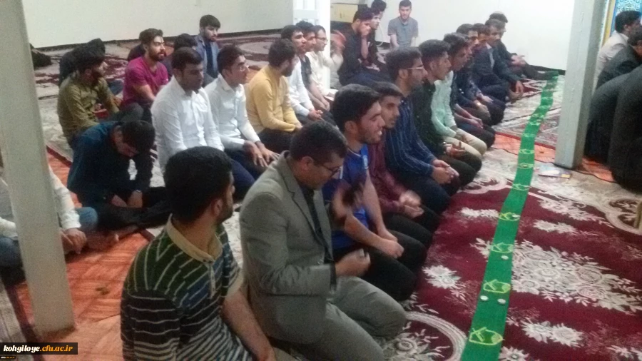 اعضای شورای مدیران دانشگاه فرهنگیان استان افطارخود را همراه با دانشجویان پردیس شهید ایزدپناه صرف نمودند. 4