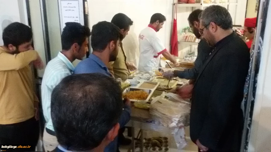 اعضای شورای مدیران دانشگاه فرهنگیان استان افطارخود را همراه با دانشجویان پردیس شهید ایزدپناه صرف نمودند. 6
