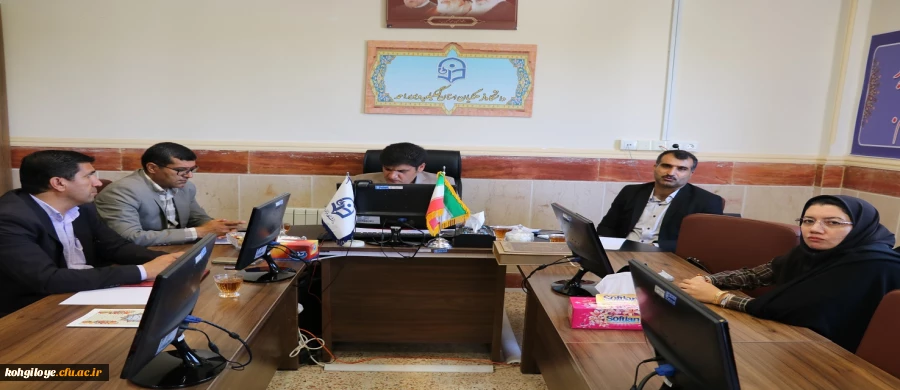 برگزاری جلسه هماهنگی نحوه گزارش دهی عملکرد واحدهای دانشگاه  2