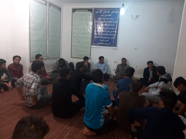 دیدار و نشست صمیمی رئیس دانشگاه با دانشجویان 2