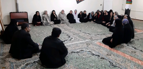 دیدار و نشست صمیمی رئیس دانشگاه با دانشجویان 7