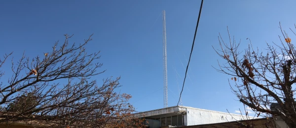 نصب دو دکل اینترنتی در دانشگاه فرهنگیان استان 2