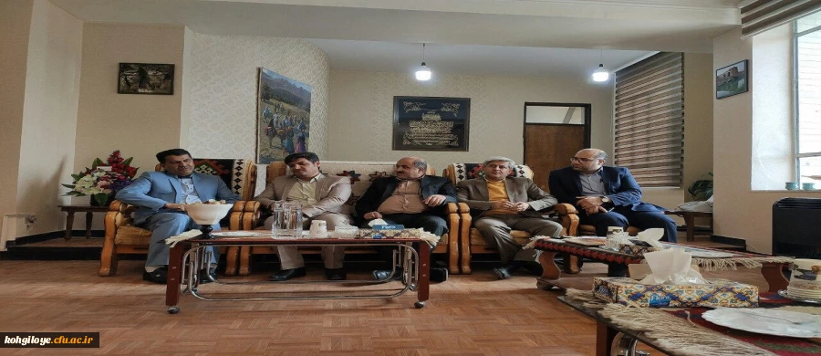 دیدار دکتر هاشمی با مدیرکل جدید میراث فرهنگی، صنایع دستی و گردشگری استان 2