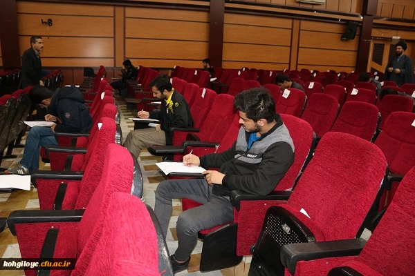 بازدید دکتر هاشمی از حوزه امتحانی پردیس شهید ایزدپناه 4