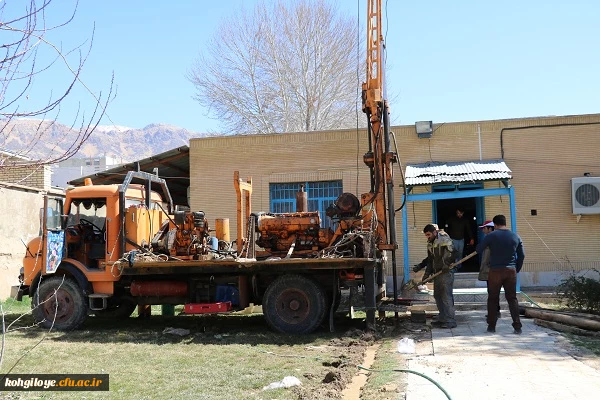 انجام عملیات خاک شناسی در پردیس ها 3