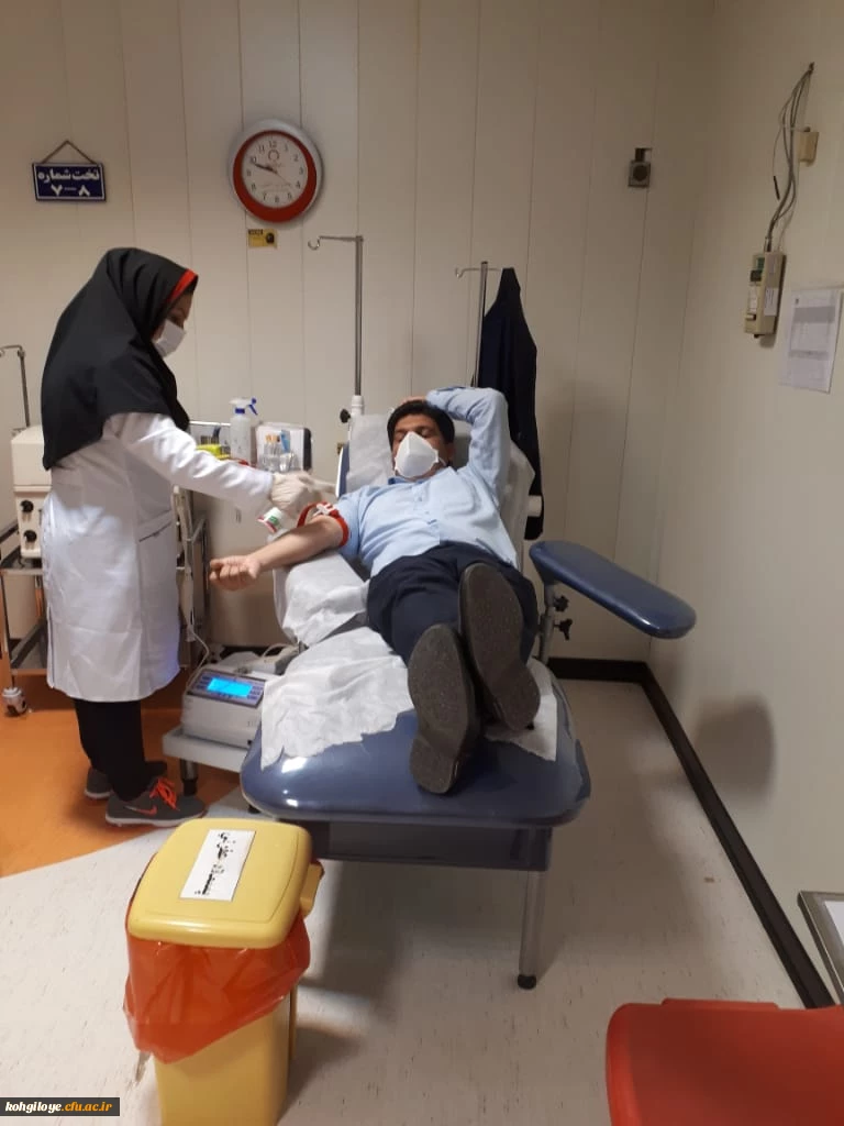 اهدای خون مسئولان و کارکنان دانشگاه فرهنگیان استان  5