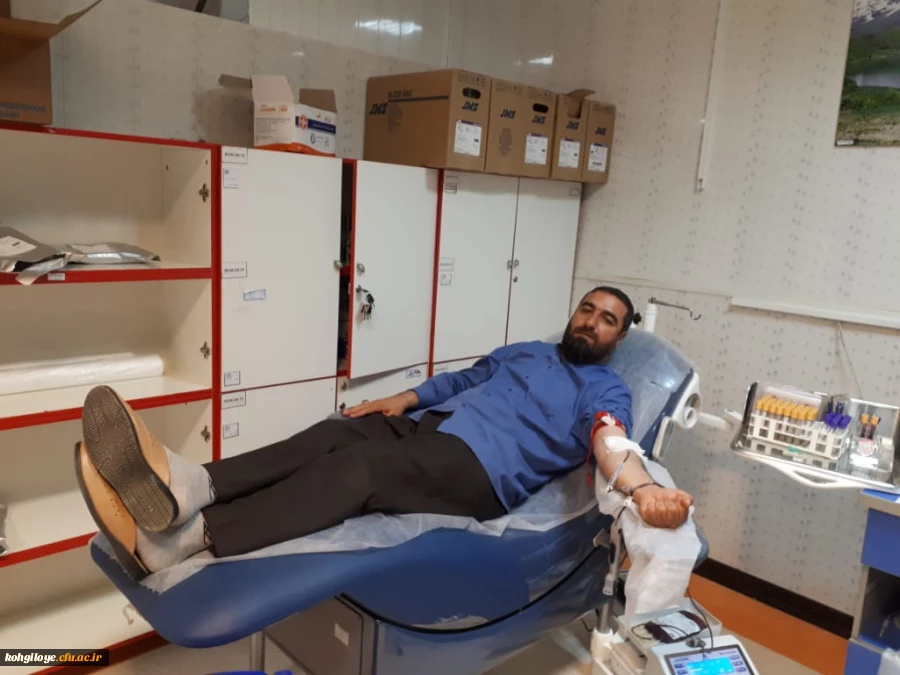 اهدای خون مسئولان و کارکنان دانشگاه فرهنگیان استان  6