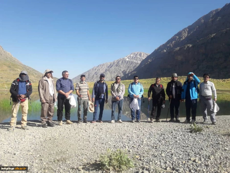 به منظور ایجاد روحیه نشاط و شادابی انجام شد:
کوهپیمایی جمعی از کارکنان دانشگاه فرهنگیان استان در ارتفاعات دنا 2
