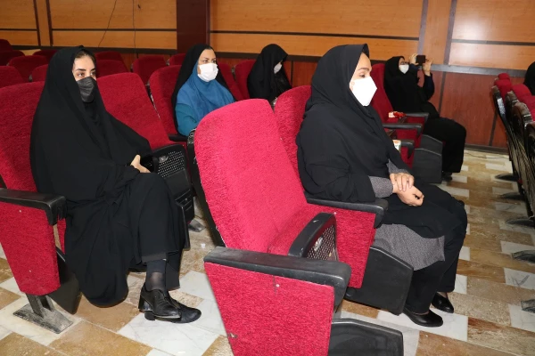 برگزاری کرسی تلاوت در دانشگاه فرهنگیان استان 10