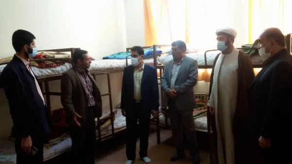 بازدید دکتر حسینی نیک از خوابگاه پوریای ولی 2