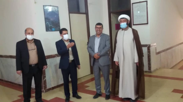 بازدید دکتر حسینی نیک از خوابگاه پوریای ولی 6