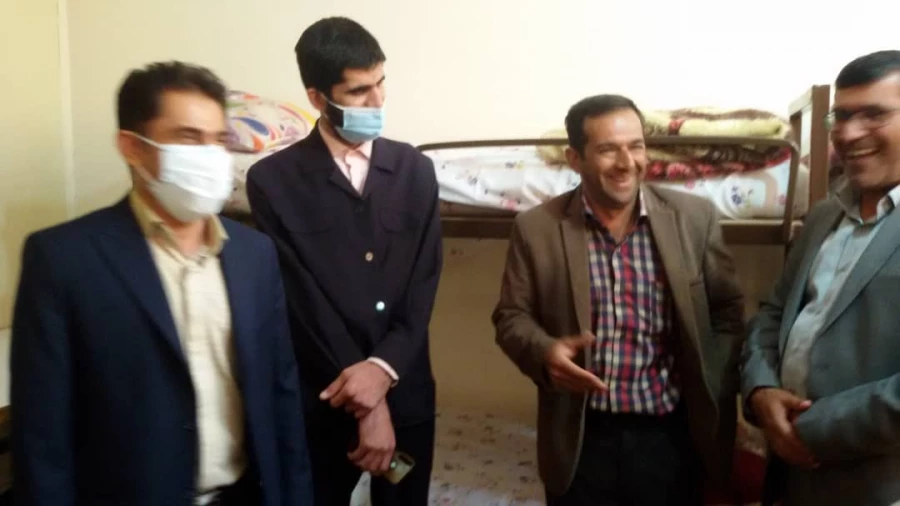 بازدید دکتر حسینی نیک از خوابگاه پوریای ولی 9
