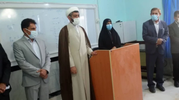 به مناسبت آغاز کلاس های درسی و آموزش حضوری انجام شد:

بازدید دکتر حسینی نیک از روند برگزاری کلاس های درسی دانشجومعلمان دانشگاه فرهنگیان استان(پردیس های شهید ایزدپناه و کوثر یاسوج) 2