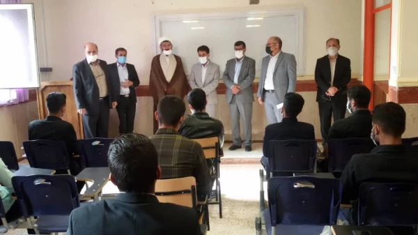 به مناسبت آغاز کلاس های درسی و آموزش حضوری انجام شد:

بازدید دکتر حسینی نیک از روند برگزاری کلاس های درسی دانشجومعلمان دانشگاه فرهنگیان استان(پردیس های شهید ایزدپناه و کوثر یاسوج) 2