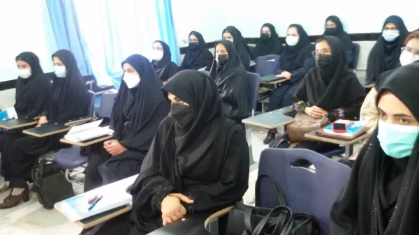 به مناسبت آغاز کلاس های درسی و آموزش حضوری انجام شد:

بازدید دکتر حسینی نیک از روند برگزاری کلاس های درسی دانشجومعلمان دانشگاه فرهنگیان استان(پردیس های شهید ایزدپناه و کوثر یاسوج) 2