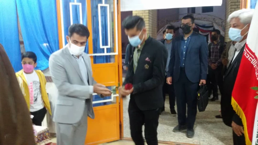 در پی آغاز حضوری شدن کلاس های درسی انجام شد: 

آیین استقبال نمادین از دانشجومعلمان دانشگاه فرهنگیان درسال جدید 2