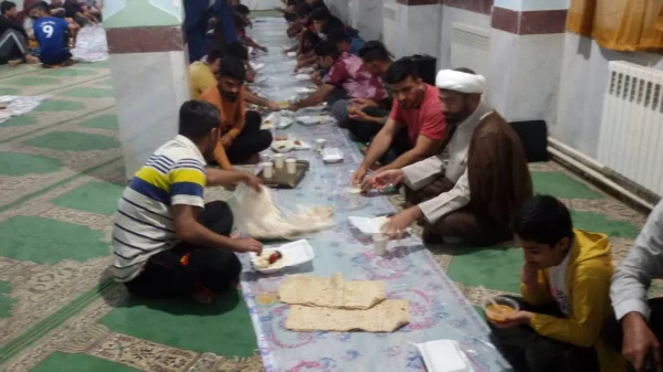 در پی آغاز حضوری شدن کلاس های درسی انجام شد: 

آیین استقبال نمادین از دانشجومعلمان دانشگاه فرهنگیان درسال جدید 2