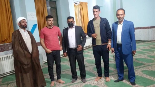 در پی آغاز حضوری شدن کلاس های درسی انجام شد: 

آیین استقبال نمادین از دانشجومعلمان دانشگاه فرهنگیان درسال جدید 2