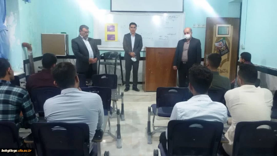 بازدید سرپرست امور پردیس های استانی از روند برگزاری کلاس های آموزشی، فرهنگی، تربیتی و اعتقادی دانشجومعلمان رشته علوم تربیتی ورودی 1398-ترم تابستانه 2