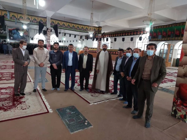 به مناسبت گرامیداشت هفته دولت و یاد و خاطره شهیدان رجایی و باهنر انجام شد:

حضور دانشگاهیان دانشگاه فرهنگیان استان در مراسم عطرافشانی گلزار شهدا 2