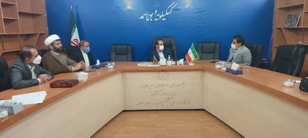  با حضور دکتر احمد زاده ،استاندار کهگیلویه و بویراحمد انجام شد:

دومین نشست هیئت امنای دانشگاه فرهنگیان استان کهگیلویه و بویراحمد 2