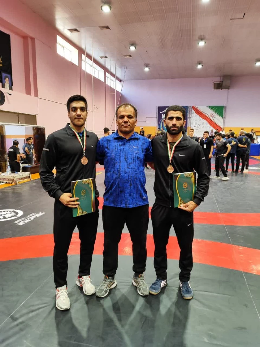  کسب مقام در بیست و چهارمین المپیاد فرهنگی ورزشی دانشجومعلمان دانشگاه فرهنگیان سراسر کشور در شهر اصفهان توسط دانشجو معلمان پردیس شهید ایزد پناه 3