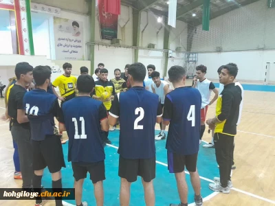 برگزاری مسابقات فوتسال به مناسبت هفته تربیت بدنی