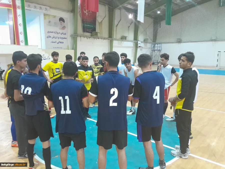 برگزاری مسابقات فوتسال به مناسبت هفته تربیت بدنی 2