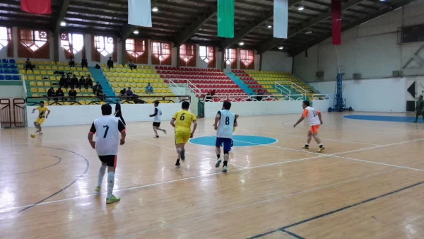 برگزاری مسابقات فوتسال به مناسبت هفته تربیت بدنی 5