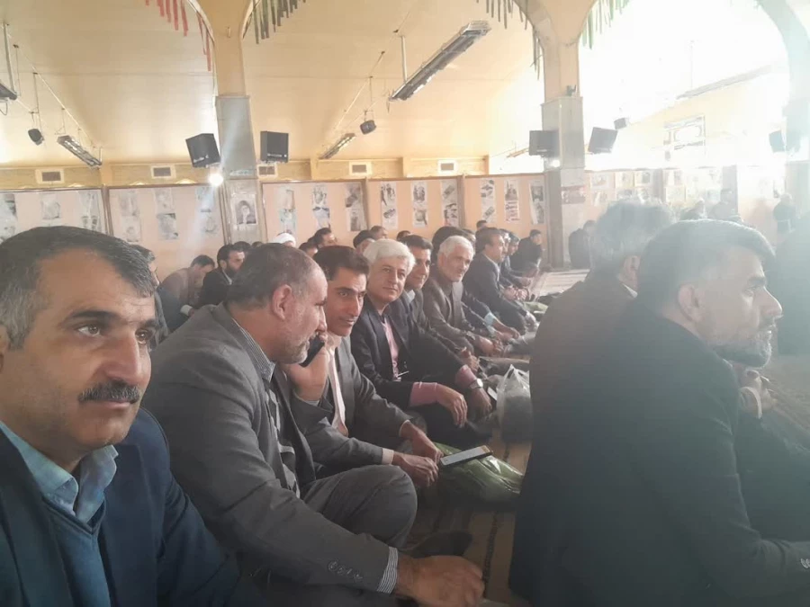 شرکت مدیریت ،کارکنان ، اساتید، دانشجویان دانشگاه فرهنگیان در مراسم یوم الله 9 دی در مصلی یاسوج 3