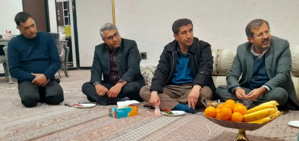 دیدار مسئولین و کارکنان دانشگاه فرهنگیان با خانواده شهید نظری  8