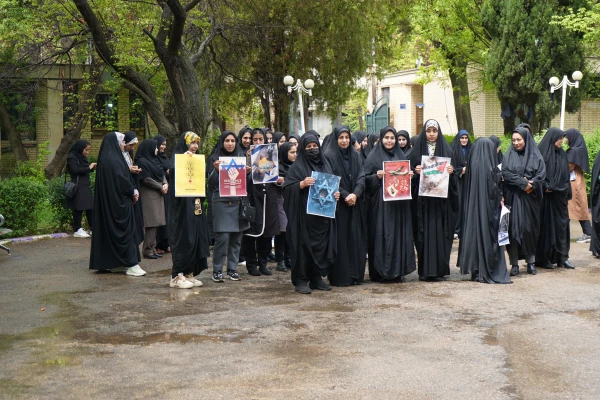 تجمع دانشجویی  4